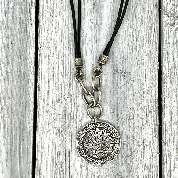 252. Signed Silpada “Sunburst” Sterling Silver and Leather Pendant Necklace - Picture 5 of 13
